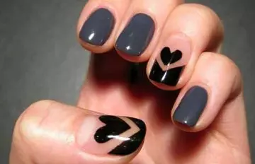 Black heart cool short nail design