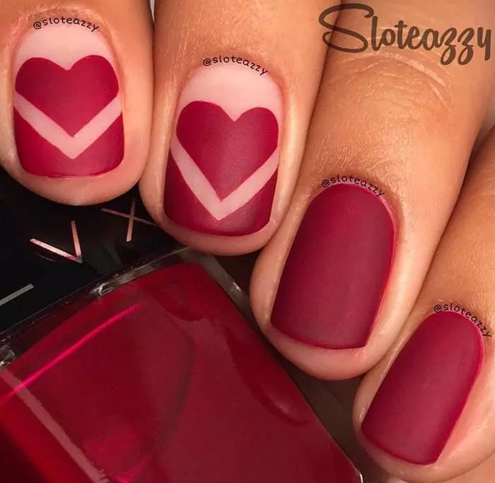 Crimson love short nail design