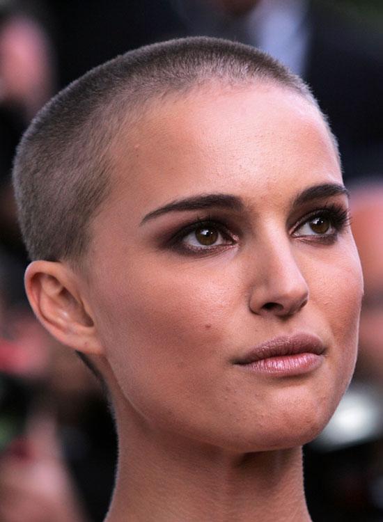 Corte de zumbido ou penteado quase careca
