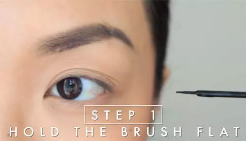 How to apply liquid eyeliner for beginners step 1