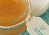 Top 18 DIY Homemade Lip Scrub Recipes For Soft Lips