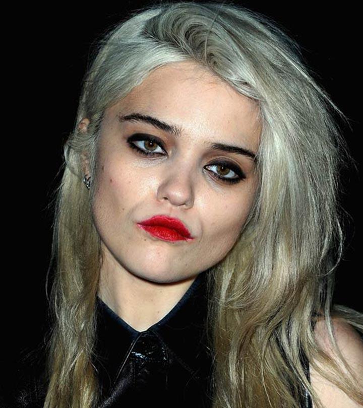 52 Amazing And Easy Hairstyles For Frizzy Hair 52 Amazing And Easy Hairstyles For Frizzy Hair