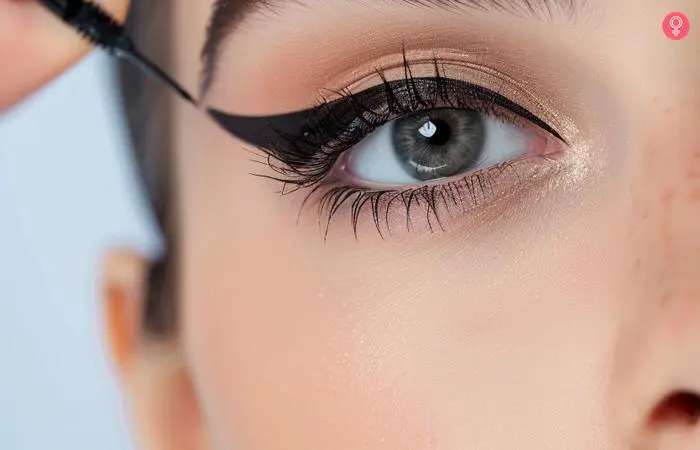 Makeup tips and tricks for applying eyeliner