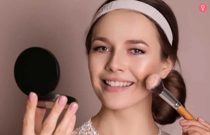 Makeup tips and tricks for applying face powder