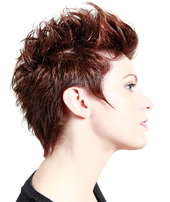 The mohawk hairstyle to slim down round faces
