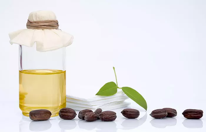 Jojoba oil to get rid of blemishes