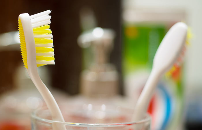 Toothbrush to remove dead skin from lips