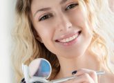 How To Apply Gel Eyeliner? - Stepwise Tutorial and Tips