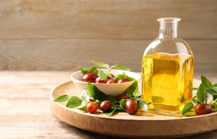 Jojoba oil is a home remedy for flaky skin