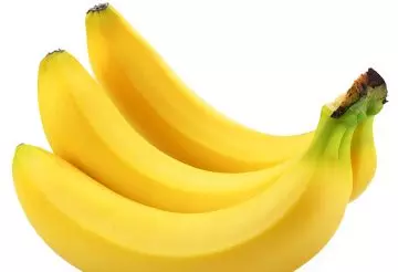 Make your feet soft with a banana