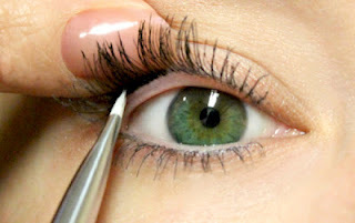 Angelina jolie pencil eye liner makeup