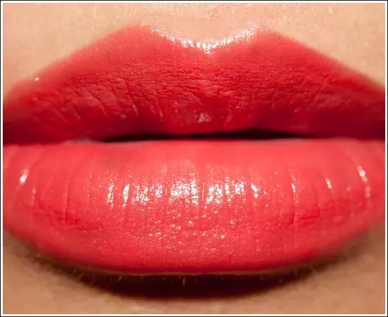Coral lipstick shade