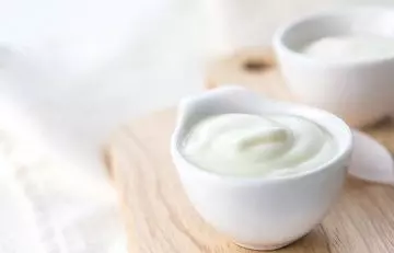 Aloe vera and curd face pack to remove impurities and dirt
