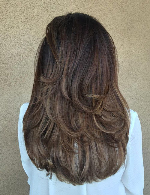 Partial highlighted layers hairstyle