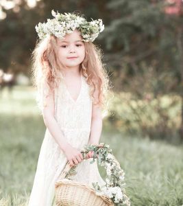 50 Easy Wedding Hairstyles For Little...