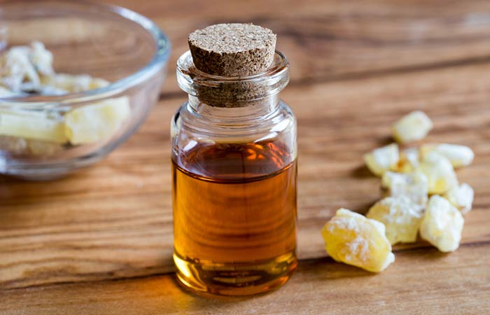 Frankincense essential oil for facial scars