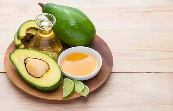 Honey, olive oil, and avocado hair mask