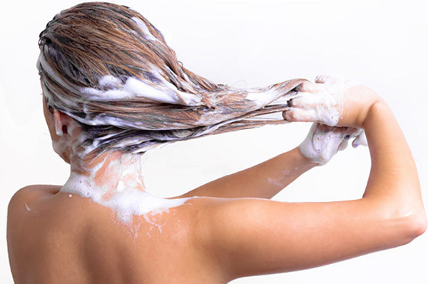 Tips for choosing the right shampoo to control your Hair fall?