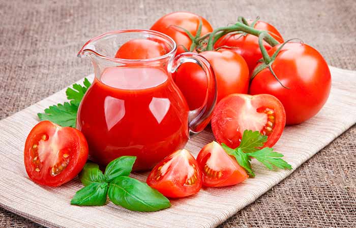 Multani mitti fae pack with tomato juice for spot-free skin