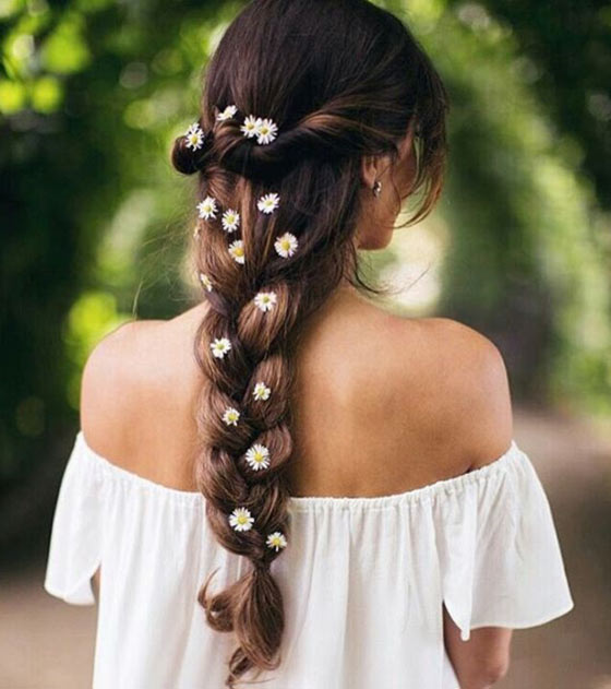 Daisy braid for an Indian hairstyle