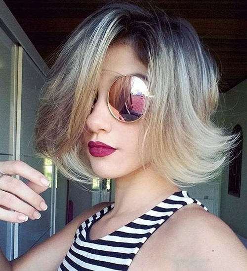 A melange of colors short wavy hairstyle