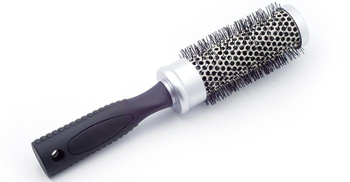 Hair brush to straighten hair