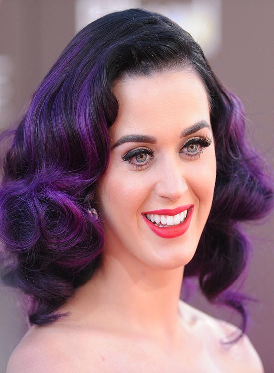 Layered curly bob hair color styles with deep purple highlights