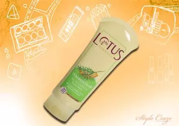 Lotus Herbals Tea Tree Pack for pimple prone skin