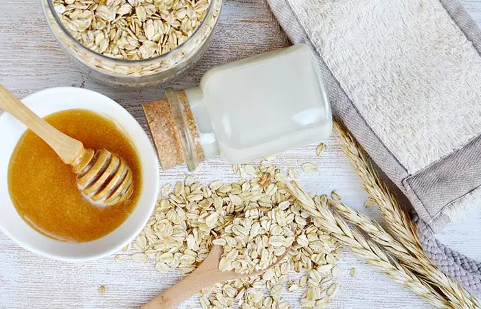 Honey and oatmeal face mask for open pores