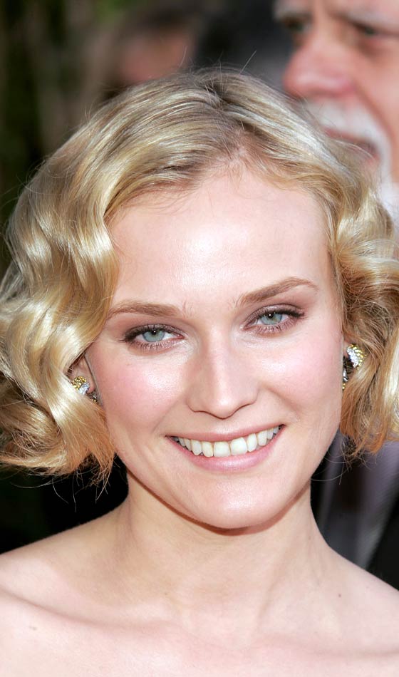 10 formal curly everyday hairstyles