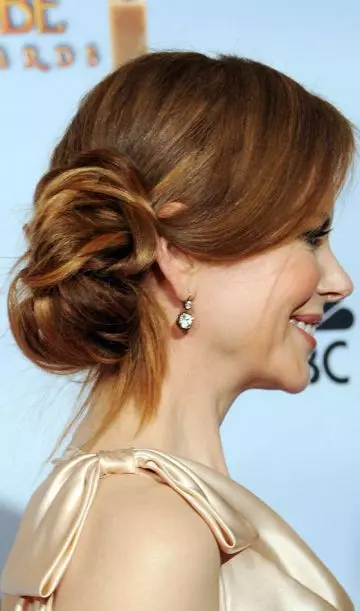 Low side messy bun celebrity hairstyles for women over 40