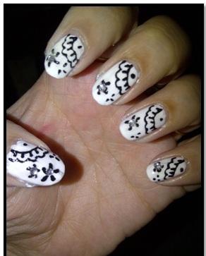 8 Black And White Nail Art Designs With Pictures And Styling Tips