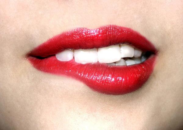 15 Beauty Tips for Dark or Black Lips