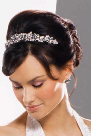 Bridal Hairstyles for the D-Day - Aura Beauty Parlour