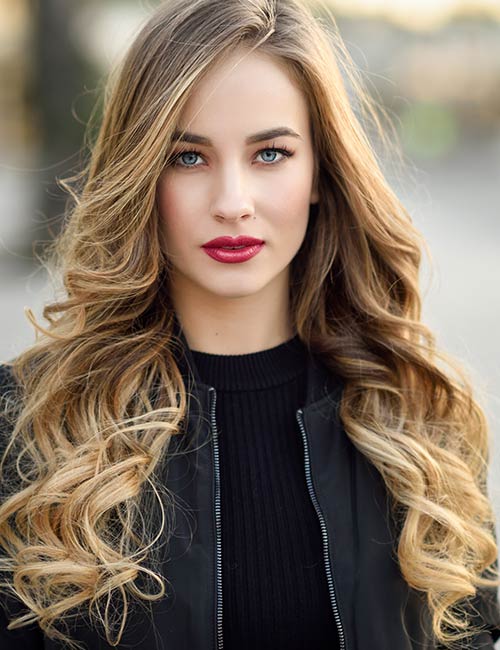 Blonde curls hairstyle for long hair