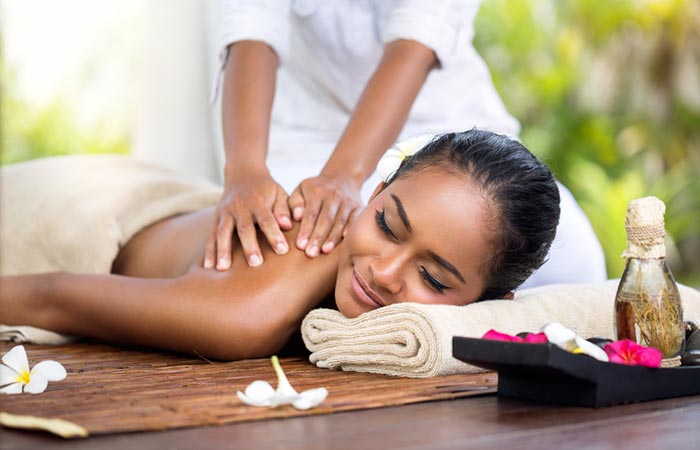 A deep tissue massage may help stimulate acupoints and promote hair growth 