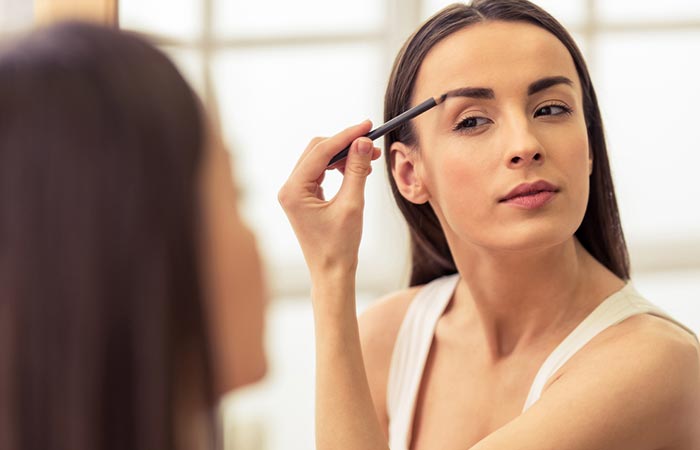 Conseils pour le maquillage des yeux pour les débutants - Conseils pour les sourcils