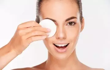 Tips to remove eye makeup