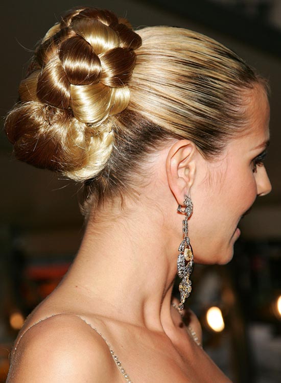 53 Romantic And Chic Hairstyles For Valentine S Day