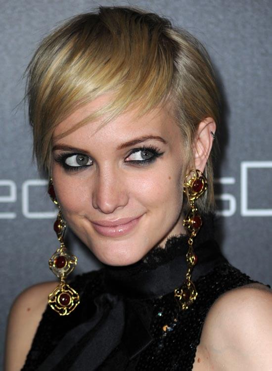 Long sleek pixie hairstyle for triangle face shape