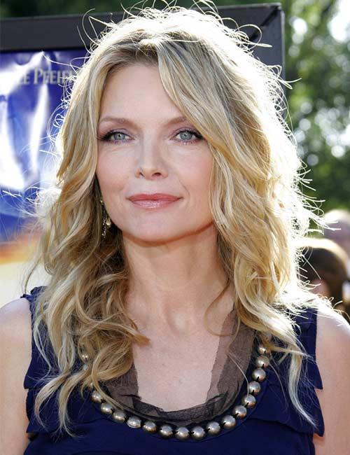 michelle pfeiffer hair in rollers