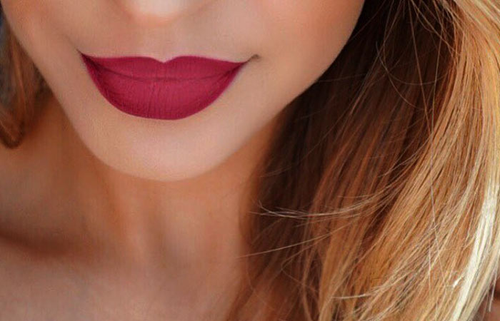 Outer devil technique to get perfect ombre lips