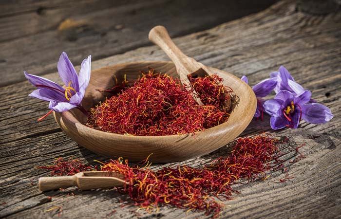 Saffron to remove tan from hands