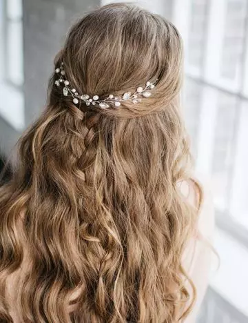 Semi crown hairstyle for long hair