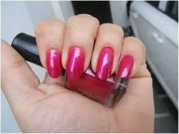 Colorbar berrylicious nail polish