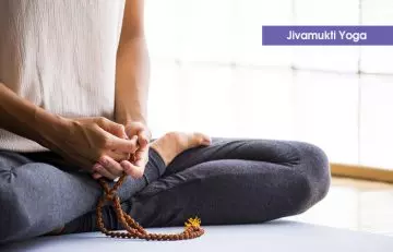 7.-Jivamukti-Yoga