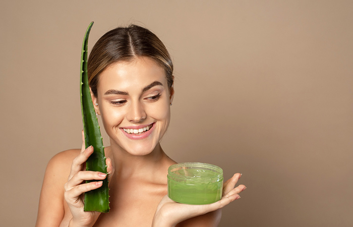 Aloe vera to get that natural glow on your skin