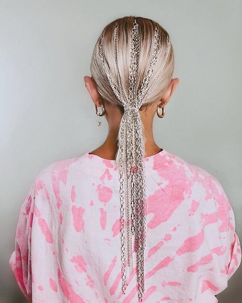 Chain Ponytail