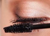 How To Fix Clumpy Lashes?
