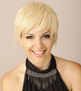 How To Sport Pixie Hairstyle For Diff...